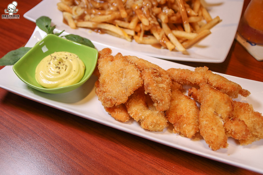 水星酒館 高雄酒館 酒吧 宵夜 小酌 老外 披薩