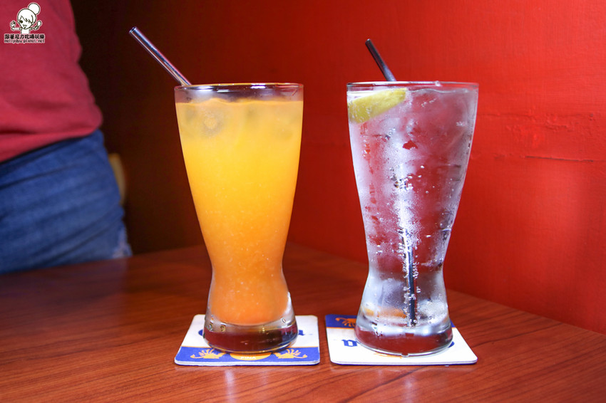 水星酒館 高雄酒館 酒吧 宵夜 小酌 老外 披薩