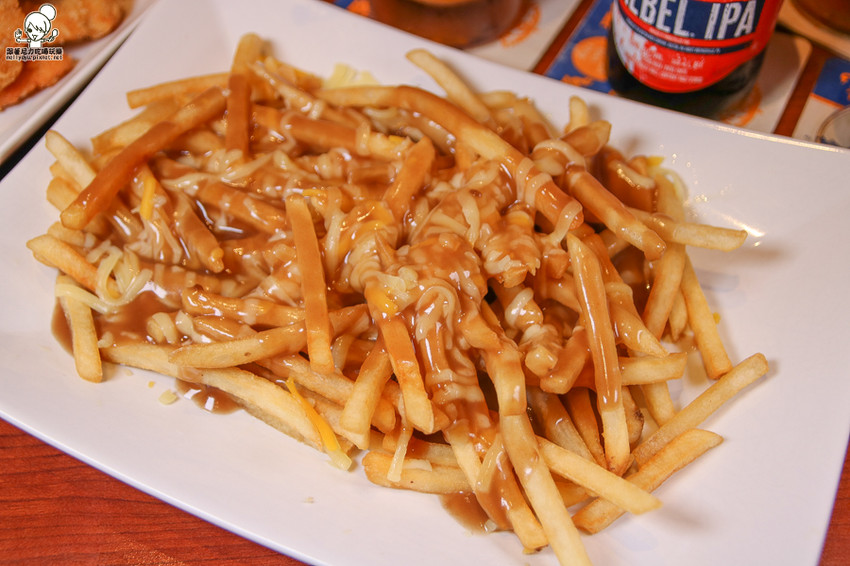 水星酒館 高雄酒館 酒吧 宵夜 小酌 老外 披薩