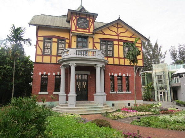 台北故事館:原來..卡片藏在故事館【台北故事館 / 十週年賀卡的故事】 台北故事館:原來..卡片藏在故事館【台北故事館 / 十週年賀卡的故事】