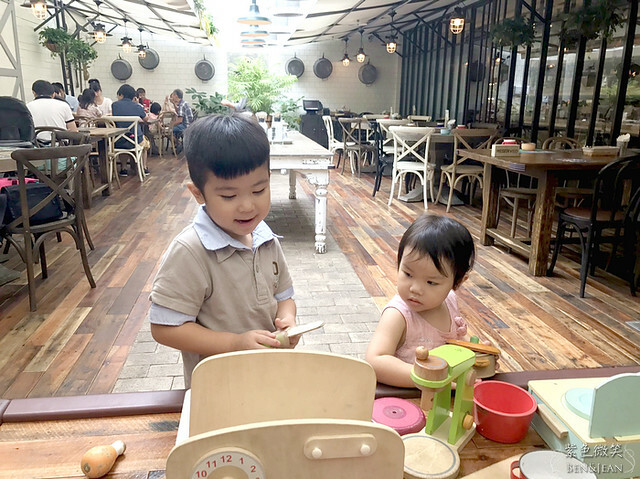 台北親子餐廳首選!農人餐桌有機食材體驗,捷運中正紀念堂站美食攻略