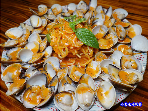 橘橘大爆炸蛤蜊麵-歐義式義大利餐廳 (1).jpg