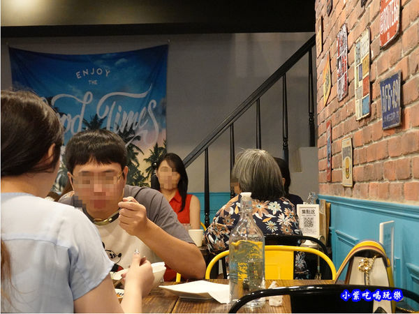 平日生意很好-歐義式義大利餐廳  (1).jpg