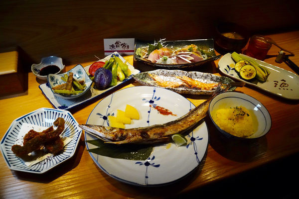 【石牌美食】漁當家食堂 精緻無菜單料理 現流海鮮與創意烹飪出台灣味 講究原味呈現無負擔的美味饗宴！ 午間限定魚滷飯/創意日式無菜單料理