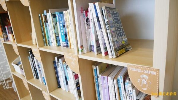 T-Life 踢 生活背包客棧：【台中 東海/龍井】【踢‧生活背包客棧 T-Life Hostel】簡約風背包客棧/青旅