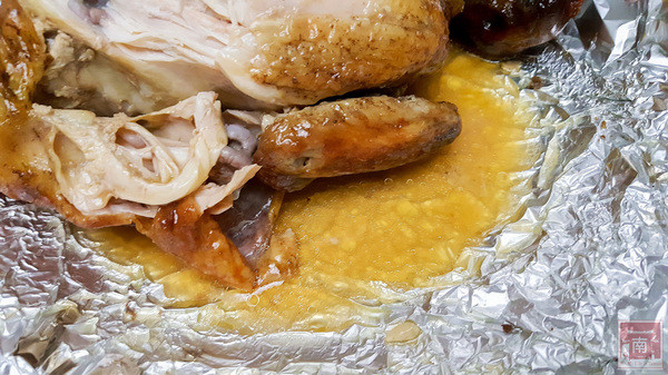 東帝士手扒雞-原東帝士百貨公司三樓：【台南市北區美食】台南人的回憶滋味｜想吃就要預訂喔｜原東帝士百貨公司三樓~東帝士手扒雞