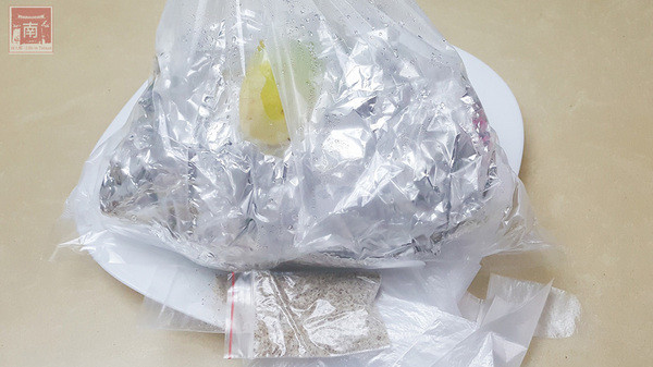 東帝士手扒雞-原東帝士百貨公司三樓：【台南市北區美食】台南人的回憶滋味｜想吃就要預訂喔｜原東帝士百貨公司三樓~東帝士手扒雞