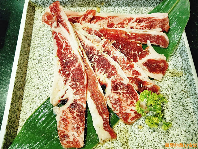 [食記] 新竹北區 - 魂燒肉 和牛燒肉 安格斯黑牛香氣逼人 油脂在口中化開 肉汁滿盈 KTV包廂無限歡唱 新竹美食 燒烤