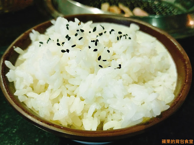 [食記] 新竹北區 - 魂燒肉 和牛燒肉 安格斯黑牛香氣逼人 油脂在口中化開 肉汁滿盈 KTV包廂無限歡唱 新竹美食 燒烤