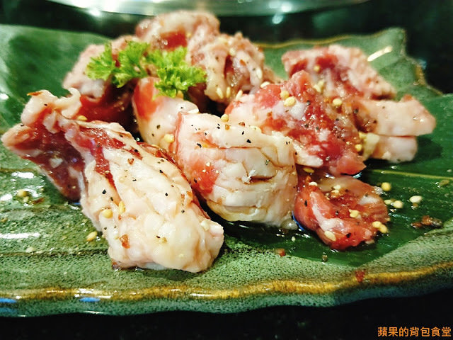 [食記] 新竹北區 - 魂燒肉 和牛燒肉 安格斯黑牛香氣逼人 油脂在口中化開 肉汁滿盈 KTV包廂無限歡唱 新竹美食 燒烤