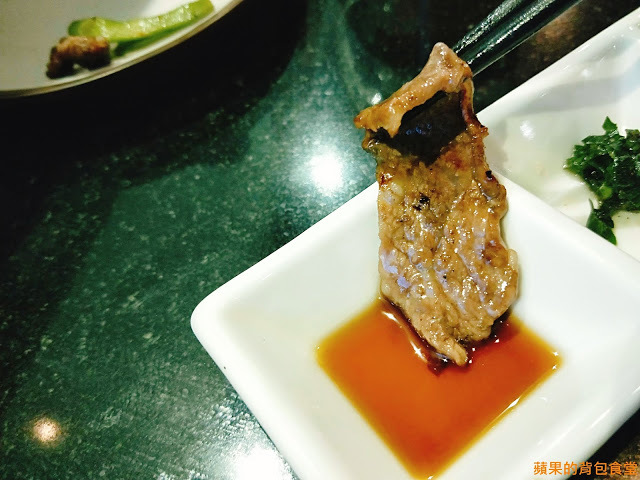 [食記] 新竹北區 - 魂燒肉 和牛燒肉 安格斯黑牛香氣逼人 油脂在口中化開 肉汁滿盈 KTV包廂無限歡唱 新竹美食 燒烤