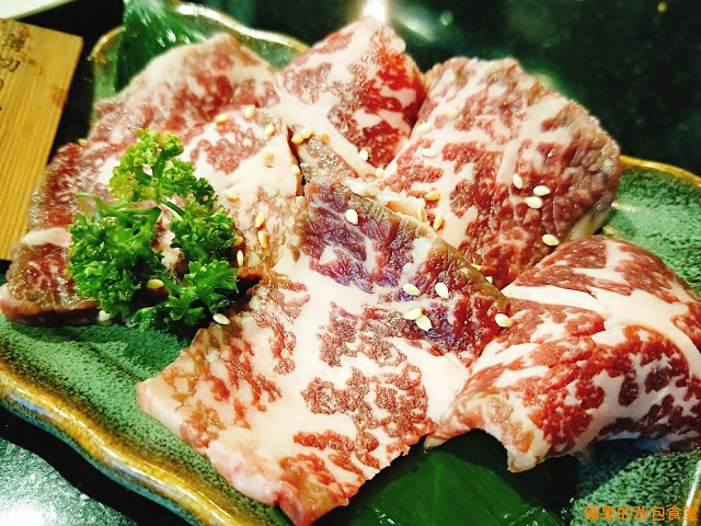 [食記] 新竹北區 - 魂燒肉 和牛燒肉 安格斯黑牛香氣逼人 油脂在口中化開 肉汁滿盈 KTV包廂無限歡唱 新竹美食 燒烤