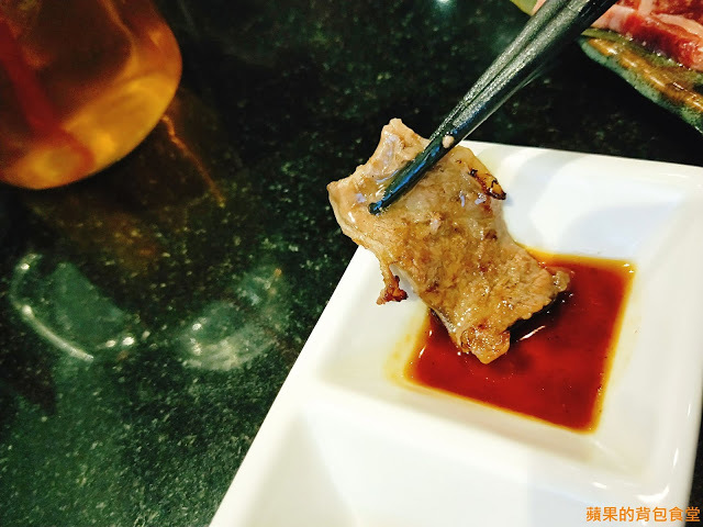 [食記] 新竹北區 - 魂燒肉 和牛燒肉 安格斯黑牛香氣逼人 油脂在口中化開 肉汁滿盈 KTV包廂無限歡唱 新竹美食 燒烤