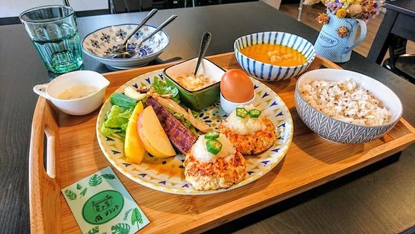 41658943_2050059408359071_7095618008323719168_n