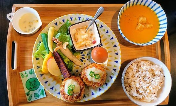 41479488_2050059625025716_8552748142380974080_n