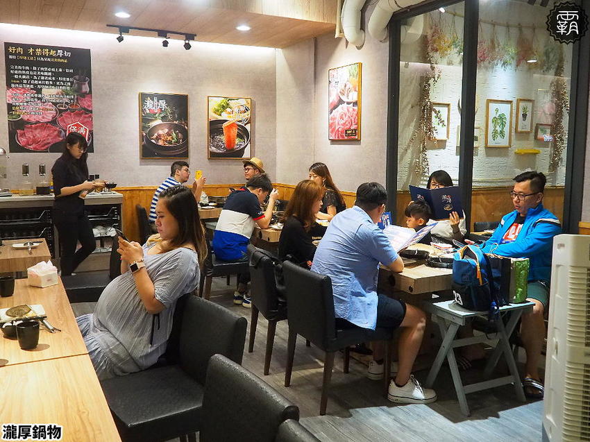 瀧厚鍋物,美拍花牆鍋物,隱藏版龍蝦海陸極致饗宴,週年慶屬龍或ㄌ音姓氏招待厚切肉片一份!