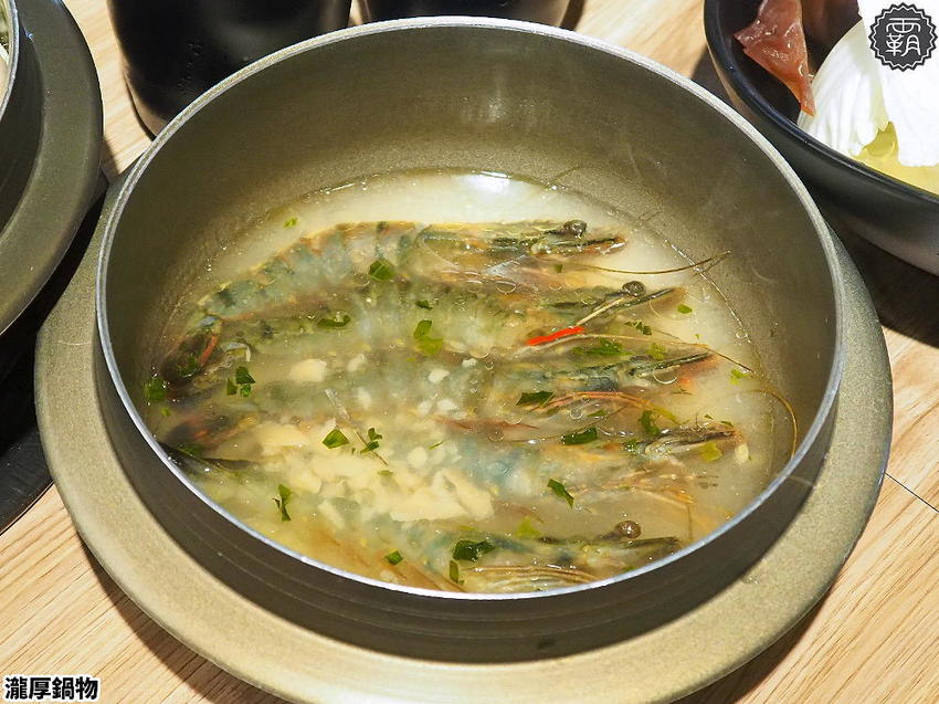 瀧厚鍋物,美拍花牆鍋物,隱藏版龍蝦海陸極致饗宴,週年慶屬龍或ㄌ音姓氏招待厚切肉片一份!