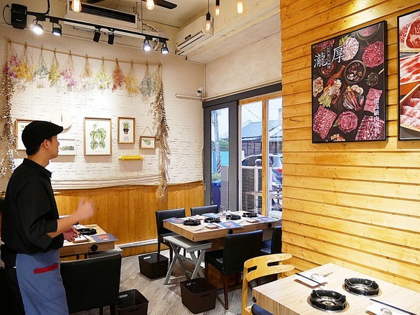 瀧厚鍋物(勤美店):瀧厚鍋物(瀧厚食鍋處)-台中西區火鍋 勤美綠園道旁澎湃鍋物 霸王牛超狂吃了回不去 餐後別忘了在網美牆拍照留念