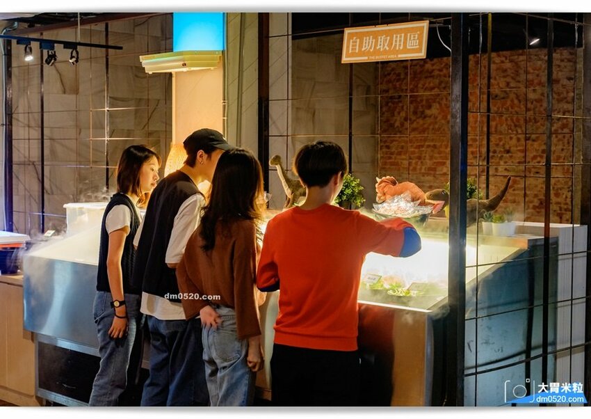 肉多多蔬菜自助吧