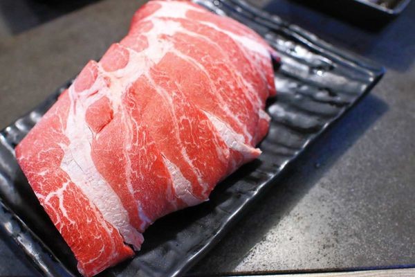 【台南美食】愛烤愛對囉-CP值爆表！高檔頂級的食材品質，卻一點都不貴！超划算的價格讓你吃到飽！