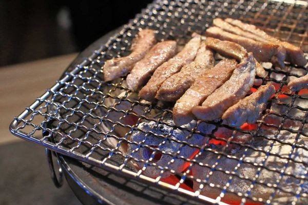 【台南美食】愛烤愛對囉-CP值爆表！高檔頂級的食材品質，卻一點都不貴！超划算的價格讓你吃到飽！