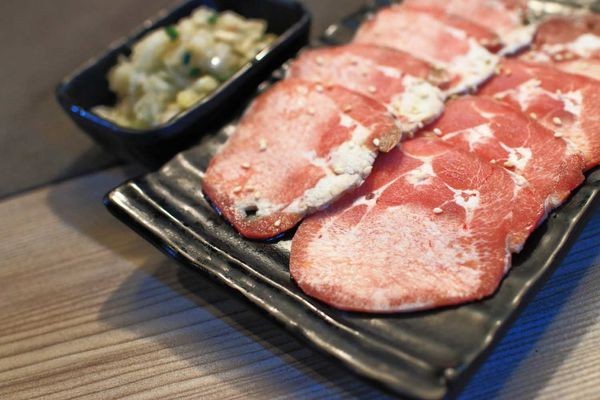 【台南美食】愛烤愛對囉-CP值爆表！高檔頂級的食材品質，卻一點都不貴！超划算的價格讓你吃到飽！