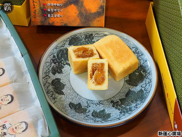 新蓮心廣場: 東海蓮心冰雞爪凍新據點,新蓮心廣場有麵食、米飯,寬敞空間方便停車,還有私人收藏木雕可以欣賞! 新蓮心廣場: 東海蓮心冰雞爪凍新據點,新蓮心廣場有麵食、米飯,寬敞空間方便停車,還有私人收藏木雕可以欣賞!