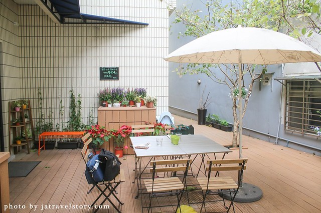 ConfitRémi 黑米Café‧Bistro 海鮮控必吃濃郁墨魚燉飯、粉紅海鮮燉飯，鮮味十足、用料實在！【捷運萬隆】 @J&A的旅行