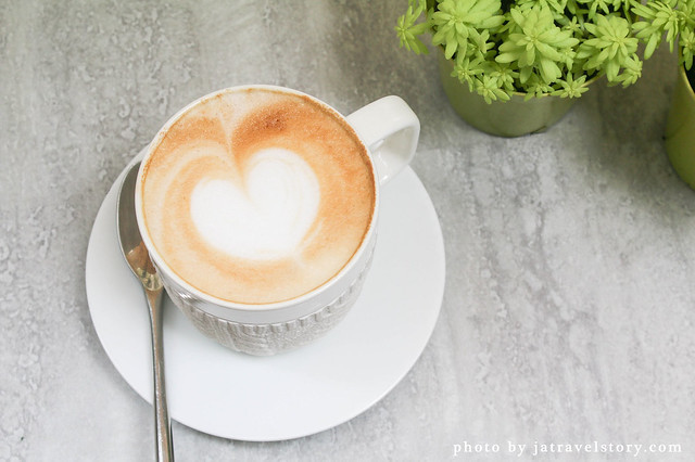 ConfitRémi 黑米Café‧Bistro 海鮮控必吃濃郁墨魚燉飯、粉紅海鮮燉飯，鮮味十足、用料實在！【捷運萬隆】 @J&A的旅行