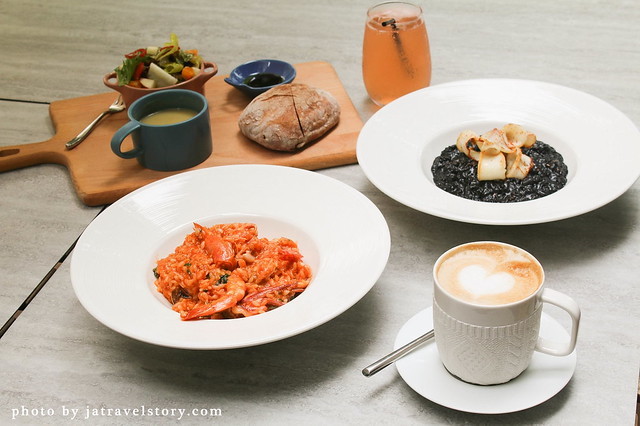 ConfitRémi 黑米Café‧Bistro 海鮮控必吃濃郁墨魚燉飯、粉紅海鮮燉飯，鮮味十足、用料實在！【捷運萬隆】 @J&A的旅行