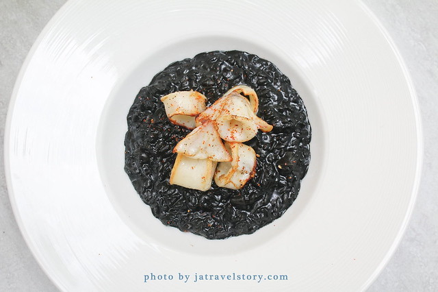 ConfitRémi 黑米Café‧Bistro 海鮮控必吃濃郁墨魚燉飯、粉紅海鮮燉飯，鮮味十足、用料實在！【捷運萬隆】 @J&A的旅行