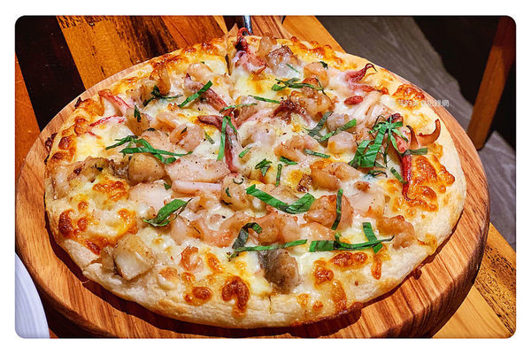 【台北美食】ConfitRémi 黑米Café Bistro ~ 燉飯/義大利麵/Pizza都好吃❤️文山區美食/萬隆美食 - 捷運萬隆站