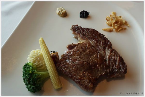 極炙牛排館-28-美國極佳級冷藏肋眼.JPG 極炙牛排館-28-美國極佳級冷藏肋眼.JPG