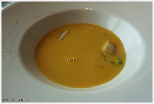 極炙牛排館-23-主廚特製湯品.JPG 極炙牛排館-23-主廚特製湯品.JPG