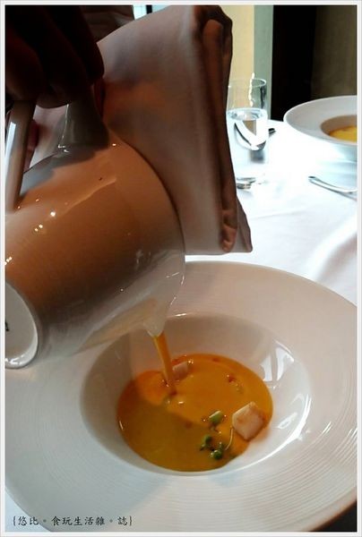 極炙牛排館-24-主廚特製湯品.jpg 極炙牛排館-24-主廚特製湯品.jpg