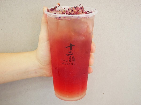 十二韻茶飲Tea Melody:十二韻茶飲Tea Melody-台中連鎖飲料店 產品選項眾多 季節性飲品好喝又吸睛 喝好茶、拍美照兩個願望一次滿足