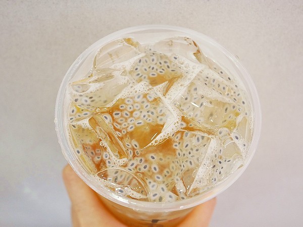 十二韻茶飲Tea Melody:十二韻茶飲Tea Melody-台中連鎖飲料店 產品選項眾多 季節性飲品好喝又吸睛 喝好茶、拍美照兩個願望一次滿足