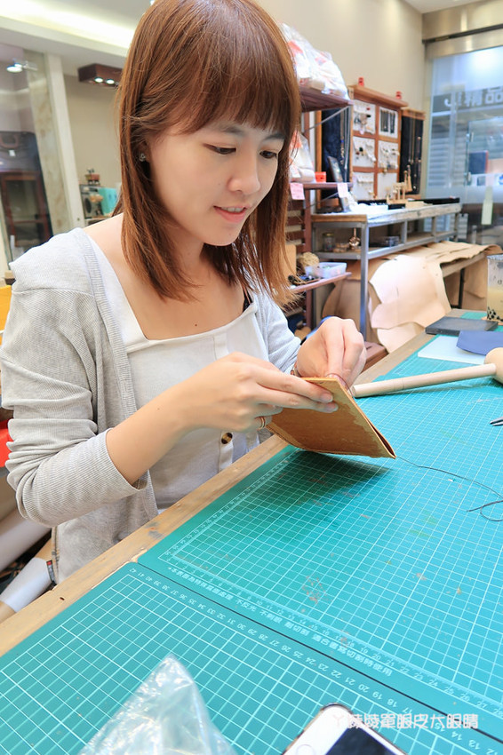 新竹手工皮件課程推薦，About Story手作皮件DIY教學，最好的七夕情人節禮物