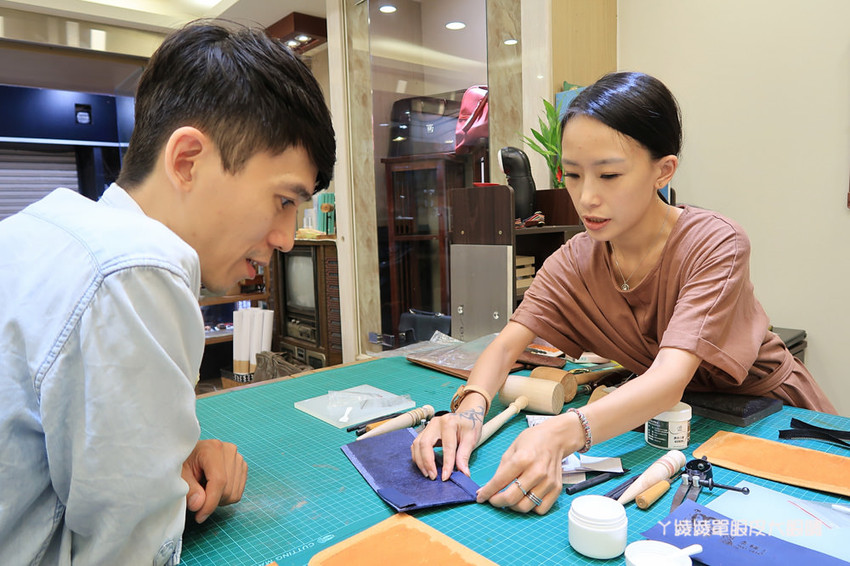 新竹手工皮件課程推薦，About Story手作皮件DIY教學，最好的七夕情人節禮物