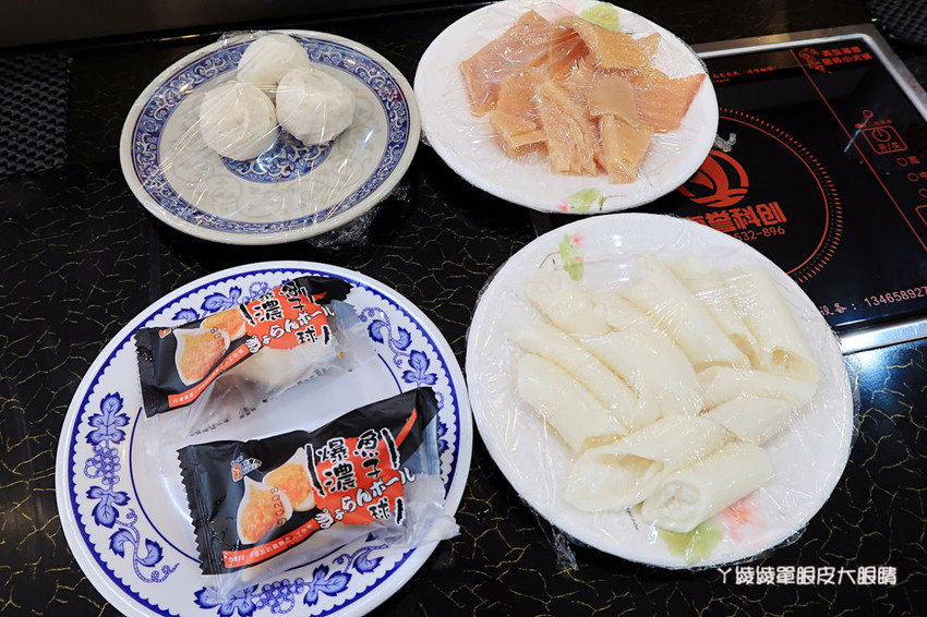新竹平價火鍋｜新開幕的筷樂點旋轉小火鍋，一鍋70元起，喜歡吃什麼自己配