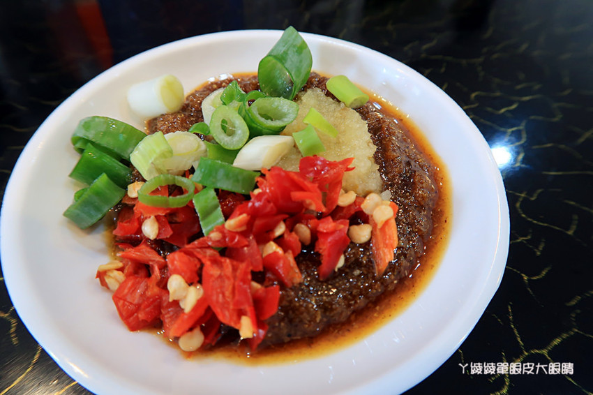 新竹平價火鍋｜新開幕的筷樂點旋轉小火鍋，一鍋70元起，喜歡吃什麼自己配