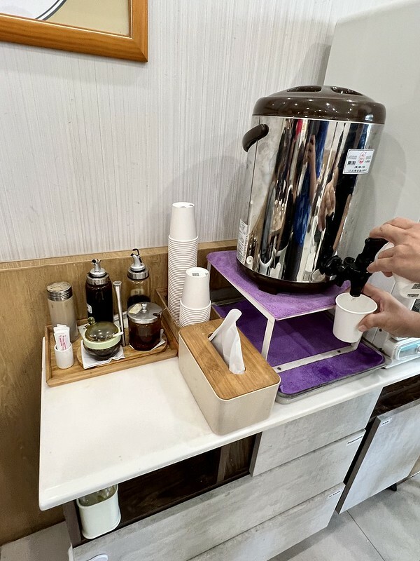 【台灣，高雄市，左營區】2022年高雄米其林必比登推介餐廳(Bib Gourmand)～弘記肉燥飯舖。（