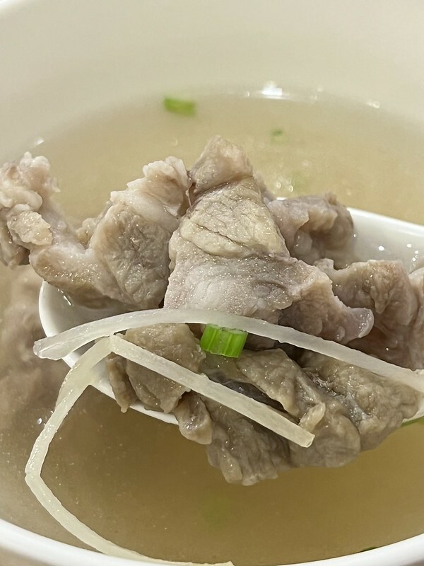 【台灣，高雄市，左營區】2022年高雄米其林必比登推介餐廳(Bib Gourmand)～弘記肉燥飯舖。（