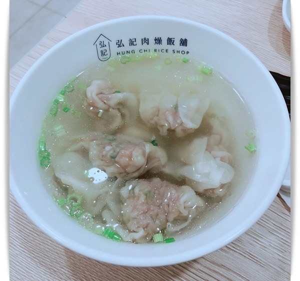 「弘記肉燥飯舖」文青風的肉燥飯店 ♪