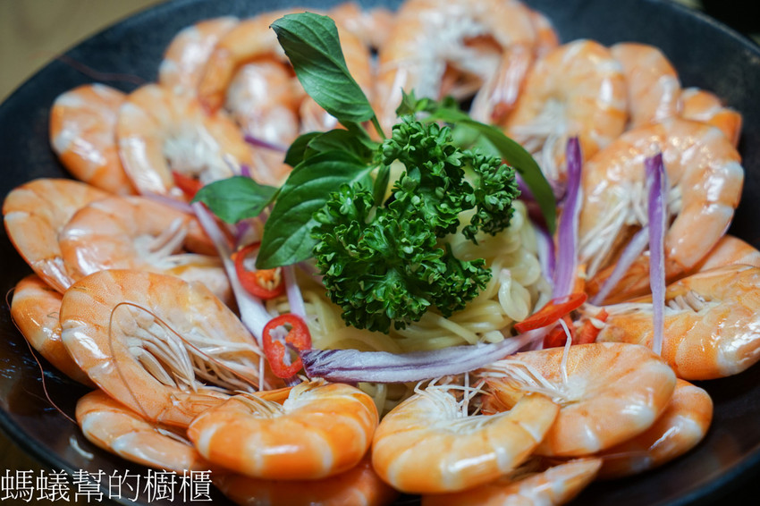 饗料理 | 員林南洋風味料理，每日限量20碗澳洲小龍蝦叻沙！超霸氣登場！不可錯過南洋叻沙美味~ - 螞蟻幫的櫥櫃