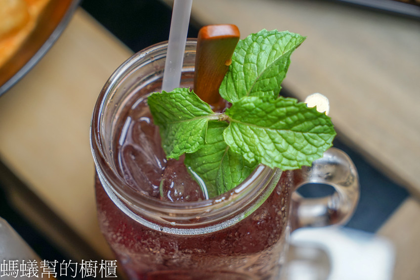 饗料理 | 員林南洋風味料理，每日限量20碗澳洲小龍蝦叻沙！超霸氣登場！不可錯過南洋叻沙美味~ - 螞蟻幫的櫥櫃