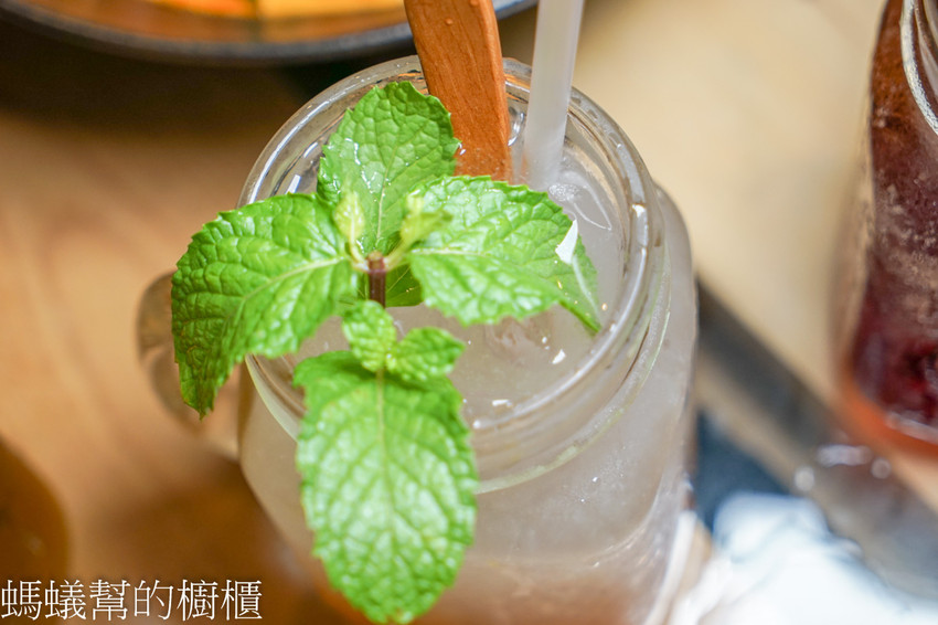 饗料理 | 員林南洋風味料理，每日限量20碗澳洲小龍蝦叻沙！超霸氣登場！不可錯過南洋叻沙美味~ - 螞蟻幫的櫥櫃