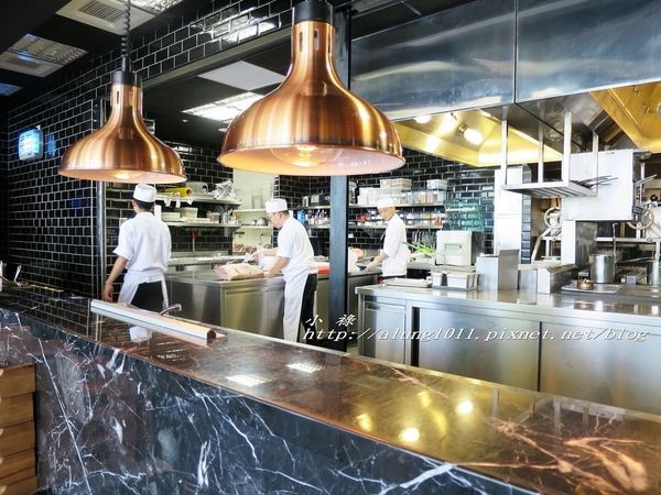 'etage15 steak house:'etage 15 STEAK HOUSE / 高雄MLD台鋁 / 中高價位牛排館