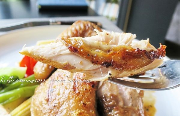 'etage15 steak house:'etage 15 STEAK HOUSE / 高雄MLD台鋁 / 中高價位牛排館