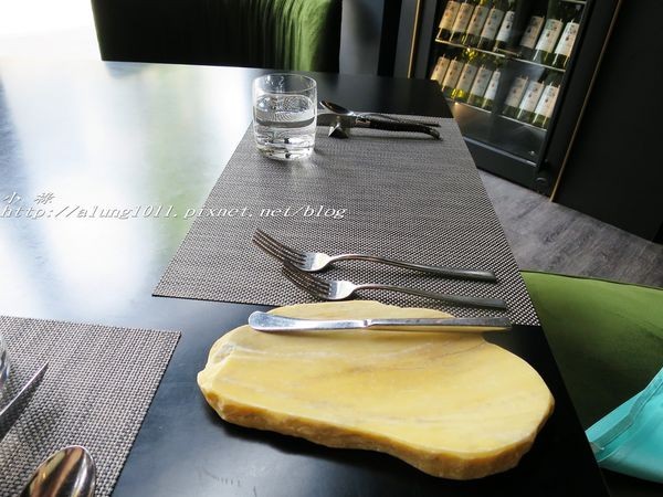 'etage15 steak house:'etage 15 STEAK HOUSE / 高雄MLD台鋁 / 中高價位牛排館